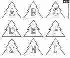Weihnachtsalphabet, Großbuchstaben A bis I in einem Weihnachtsbaum