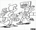 Puzzle von ein basketballspiel spielt