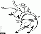 Ein Cowboy reitet einen Stier bei einem Rodeo, eine typische Szene des amerikanischen Westens